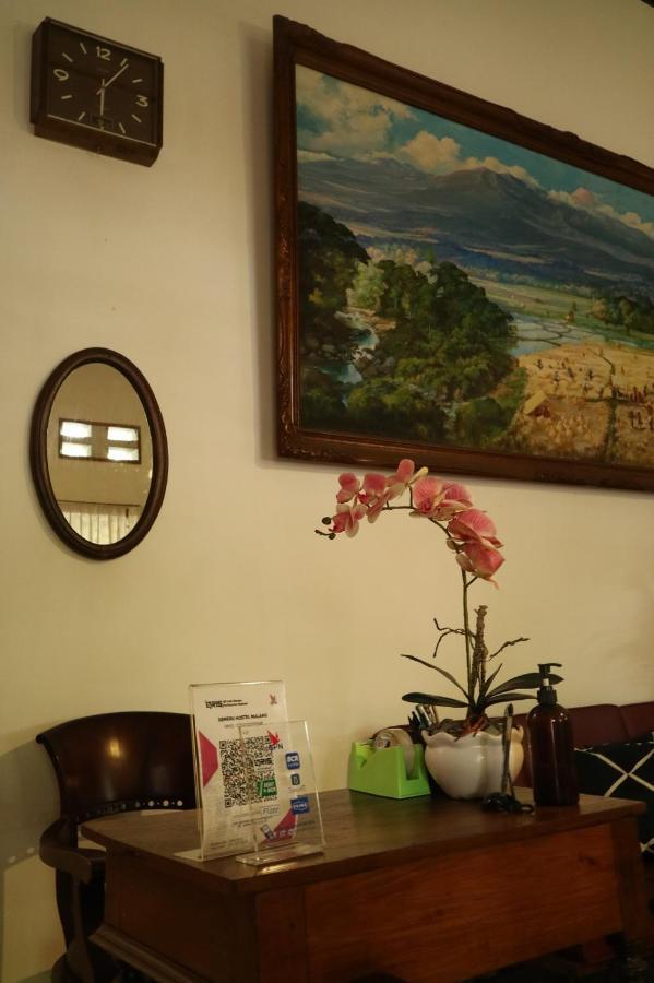 Semeru Hostel Malang (Adults Only) المظهر الخارجي الصورة