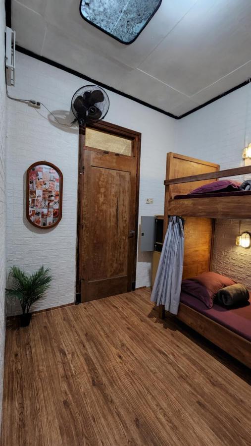 Semeru Hostel Malang (Adults Only) المظهر الخارجي الصورة