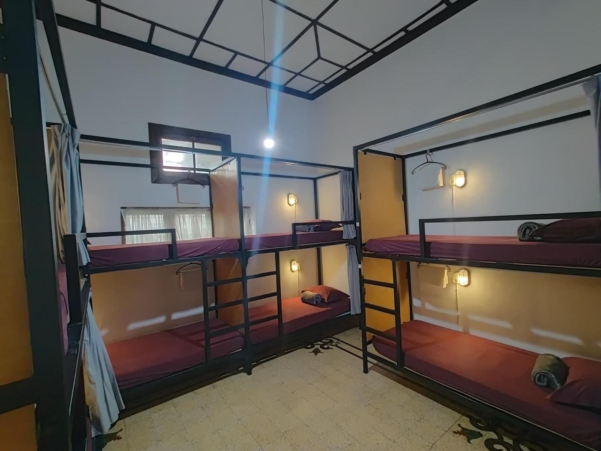 Semeru Hostel Malang (Adults Only) المظهر الخارجي الصورة