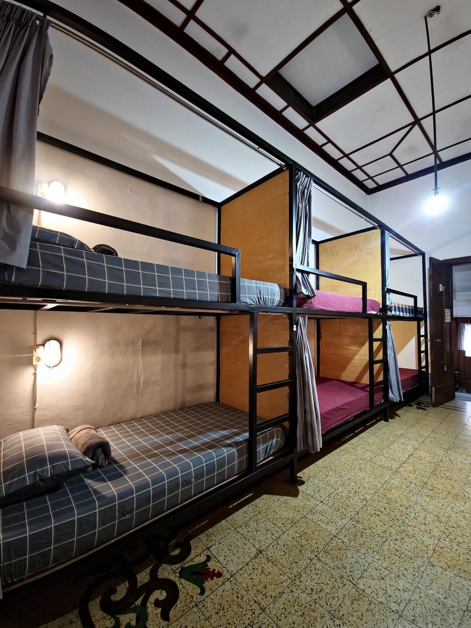Semeru Hostel Malang (Adults Only) المظهر الخارجي الصورة