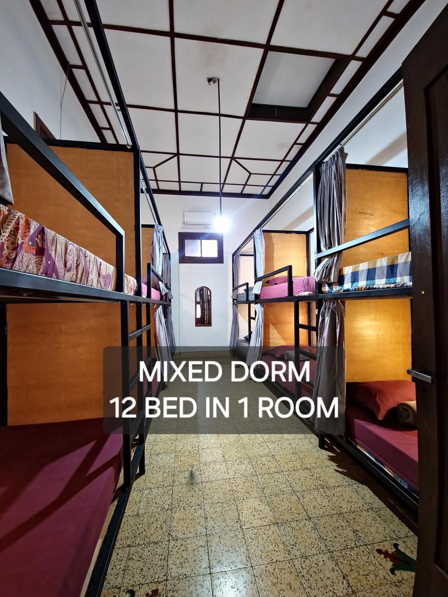 Semeru Hostel Malang (Adults Only) المظهر الخارجي الصورة